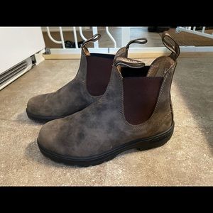 Blundstone Women’s #585 Classic Chelsea Boots Rustic Brown